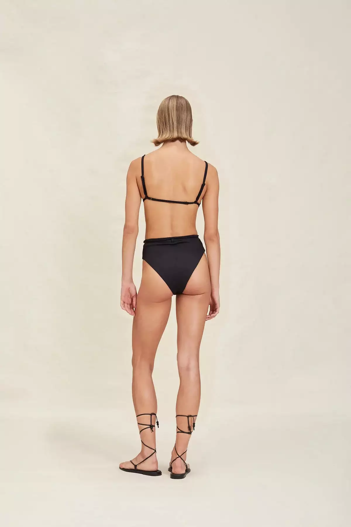 Devon Windsor - Mara Bottom - Black