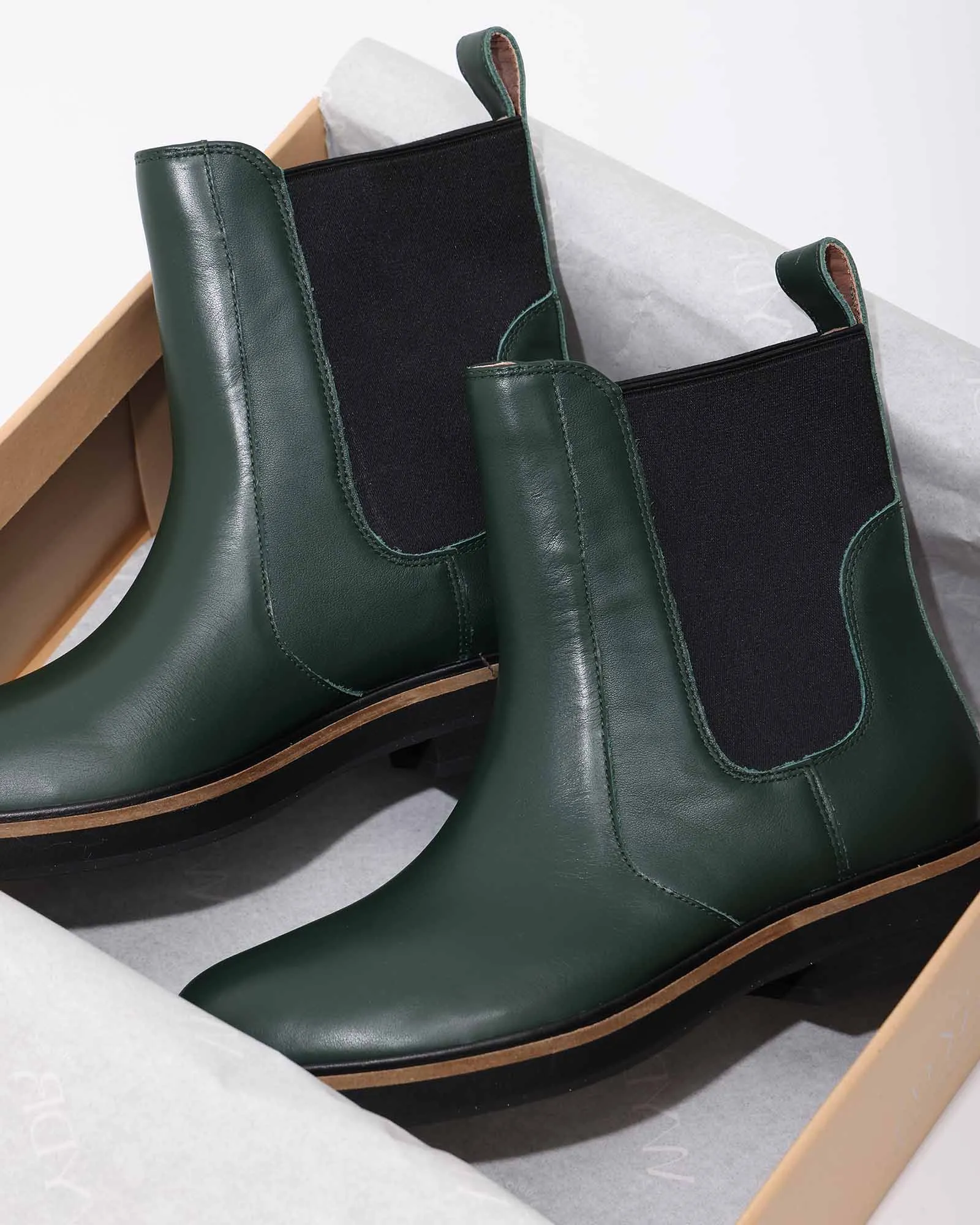 Genesys Leather Chelsea Boots