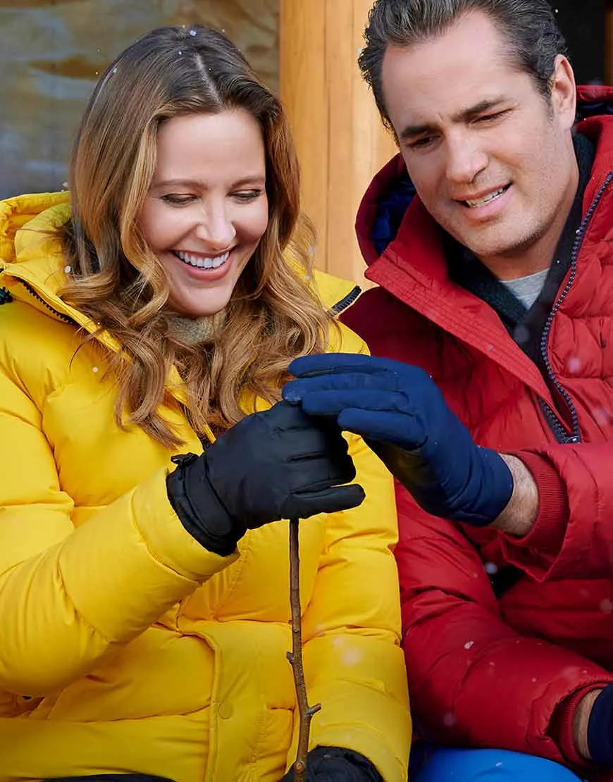 Hearts Of Winter Jill Wagner Yellow Jacket | Ujackets.com