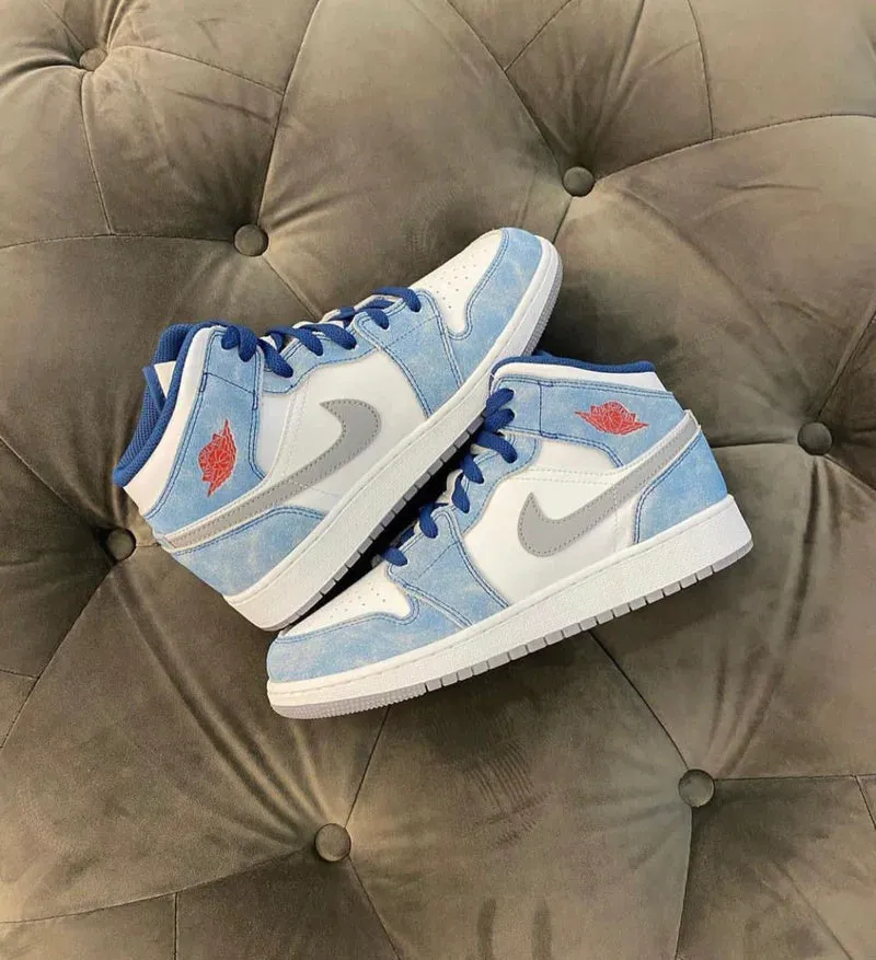 Jordan 1 Mid SE 'French Blue Light Steel' GS