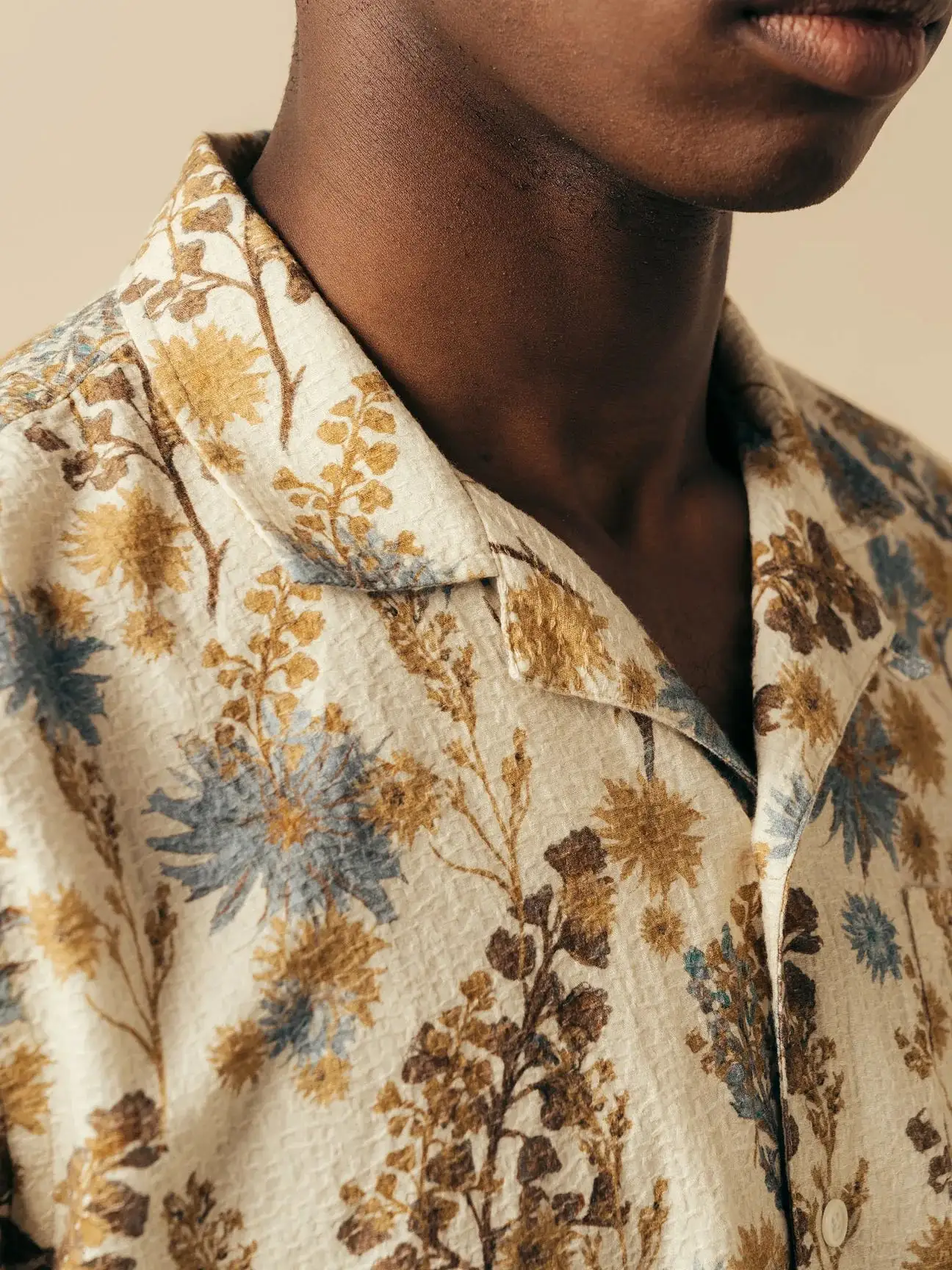 KESTIN Crammond Shirt in Ecru Thistle Print